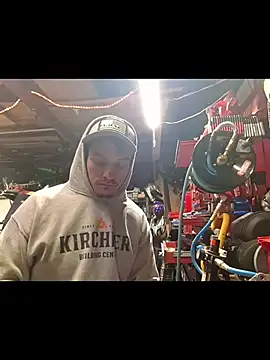 twistafatpipe online show from November 10, 10:47 am