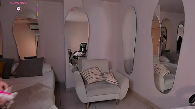 VeronicaBlue online show from March 26, 9:59 am