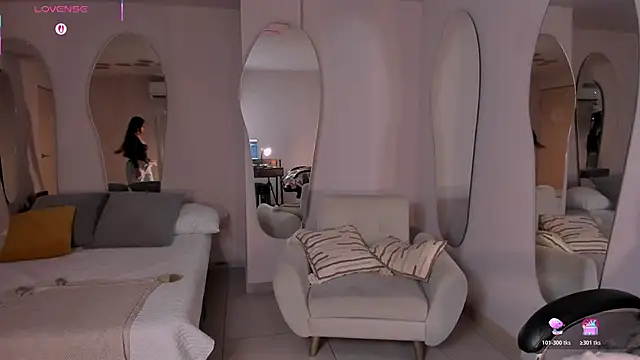 VeronicaBlue online show from March 27, 10:04 am