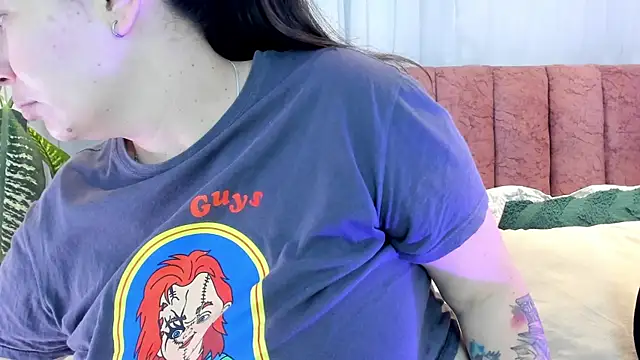 Snapshot of Ashley_Monroe chatting on November 8, 11:43 am Ashley Monroe online show from November 8, 11:43 am