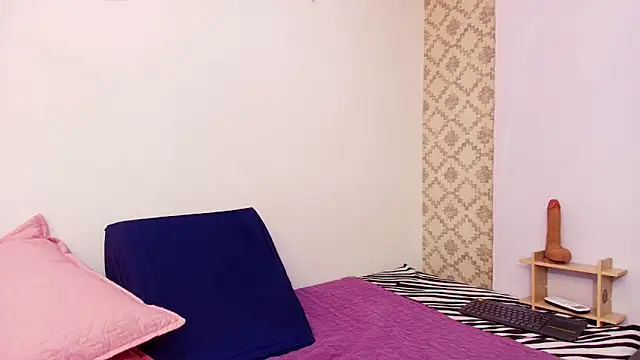 Snapshot of Vero_Temptation chatting on September 12, 3:06 am Vero Temptation online show from September 12, 3:06 am