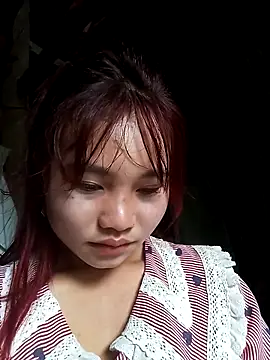 Snapshot of EllyBaby20 chatting on October 20, 1:06 am EllyBaby20 online show from October 20, 1:06 am