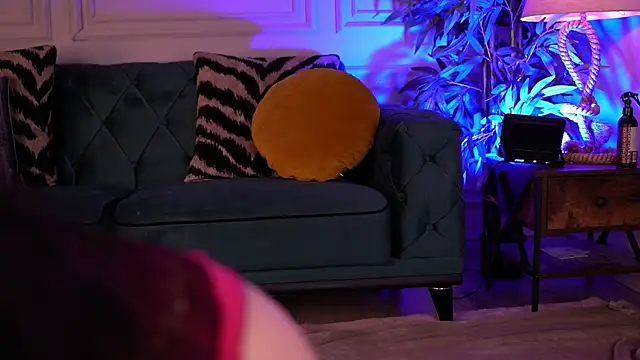 Snapshot of AlenaCapricious chatting on October 30, 6:08 pm AlenaCapricious online show from October 30, 6:08 pm