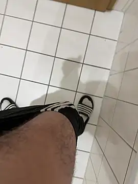 Snapshot of Dicksxd chatting on February 28, 5:30 am Dicksxd online show from February 28, 5:30 am