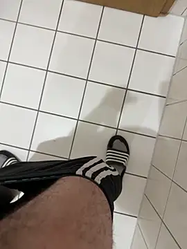 Snapshot of Dicksxd chatting on March 11, 6:25 pm Dicksxd online show from March 11, 6:25 pm