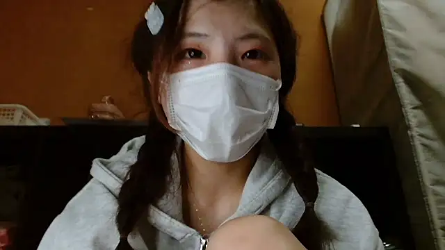 Snapshot of natsumiii chatting on September 15, 5:40 am natsumiii online show from September 15, 5:40 am