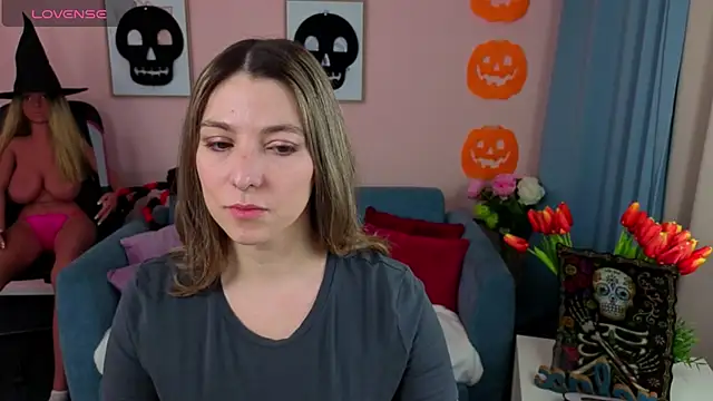 Snapshot of evafolver chatting on October 23, 6:13 am evafolver online show from October 23, 6:13 am