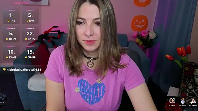 Snapshot of evafolver chatting on October 29, 7:10 am evafolver online show from October 29, 7:10 am