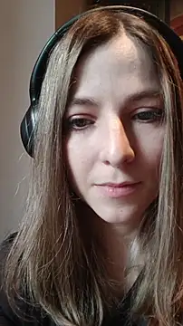 Snapshot of evafolver chatting on November 12, 12:05 pm evafolver online show from November 12, 12:05 pm