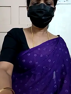 Snapshot of Rithya27 chatting on March 16, 6:56 pm Rithya27 online show from March 16, 6:56 pm