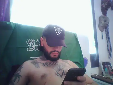 Snapshot of vegato_21 chatting on March 25, 2:01 pm vegato 21 online show from March 25, 2:01 pm