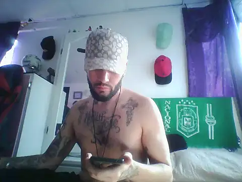 Snapshot of vegato_21 chatting on May 7, 8:58 pm vegato 21 online show from May 7, 8:58 pm