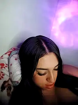 Linda Saenz  online show from October 5, 4:11 am