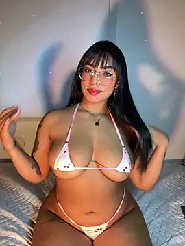 Linda Saenz  online show from June 16, 6:49 am