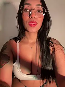 Linda Saenz  online show from July 27, 11:56 pm
