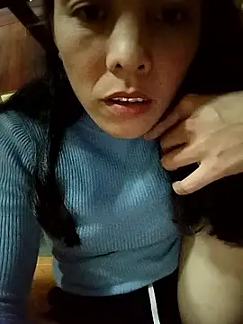 Snapshot of Sinejdk3 chatting on October 2, 10:00 am Sinejdk3 online show from October 2, 10:00 am