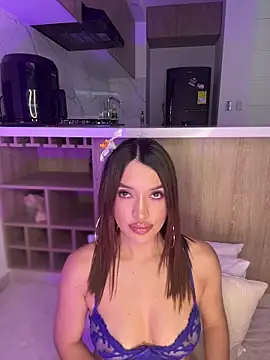 Bella-taylorr online show from March 23, 6:39 am