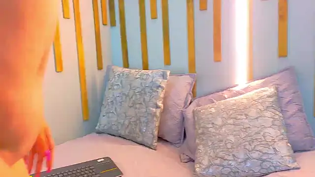 Angel saez online show from October 5, 11:08 am