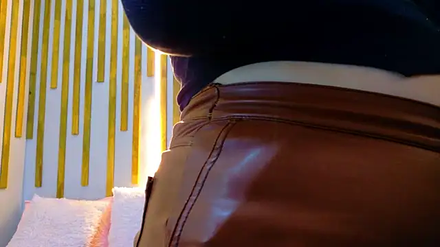 Angel saez online show from December 4, 10:57 am