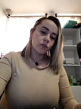 CurvyLust x online show from November 5, 4:29 pm