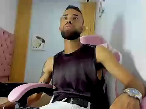 Snapshot of adri_sexboy229 chatting on September 25, 12:58 am adri sexboy229 online show from September 25, 12:58 am