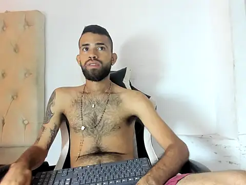 Snapshot of adri_sexboy229 chatting on September 27, 1:54 am adri sexboy229 online show from September 27, 1:54 am