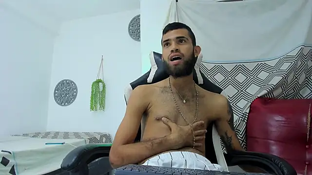 Snapshot of adri_sexboy229 chatting on October 12, 6:34 am adri sexboy229 online show from October 12, 6:34 am