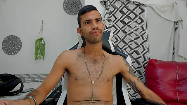 Snapshot of adri_sexboy229 chatting on October 16, 1:50 am adri sexboy229 online show from October 16, 1:50 am