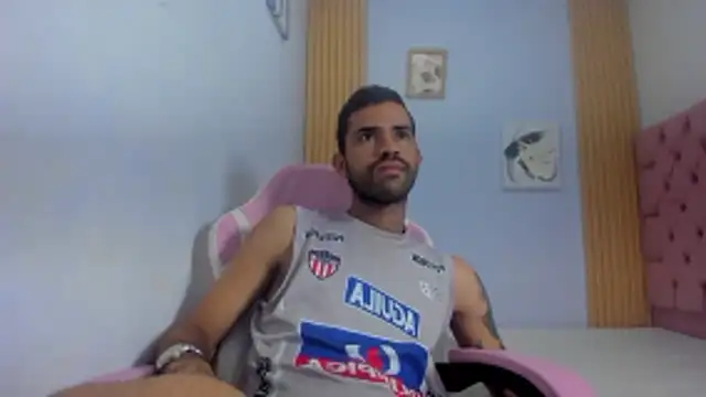 Snapshot of adri_sexboy229 chatting on October 23, 7:29 am adri sexboy229 online show from October 23, 7:29 am