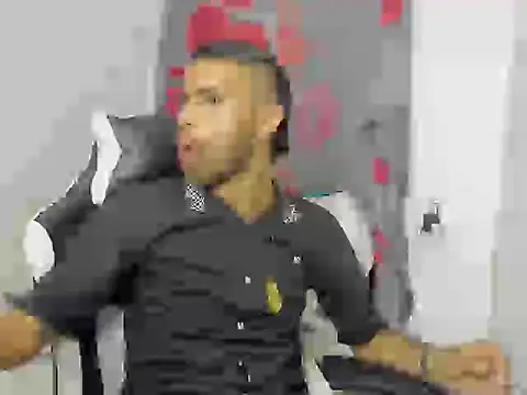 Snapshot of adri_sexboy229 chatting on November 4, 1:48 am adri sexboy229 online show from November 4, 1:48 am