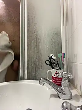 Snapshot of jackgert chatting on February 20, 10:32 pm jackgert online show from February 20, 10:32 pm