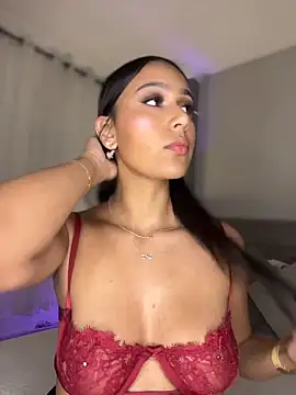 Snapshot of MiilaBlake chatting on February 26, 8:19 pm MiilaBlake online show from February 26, 8:19 pm