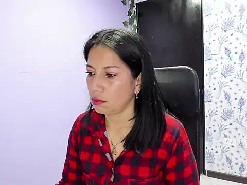 Megan Collinss  online show from November 6, 1:34 pm