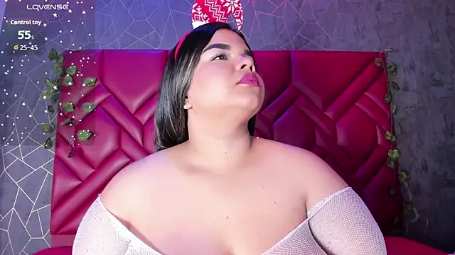 AlexaaTaylor online show from December 18, 11:49 am