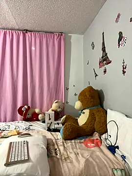 naomirouse  online show from October 3, 4:42 am