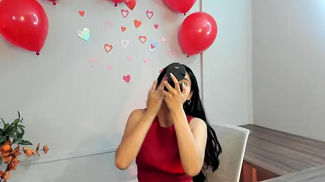 sophiielust online show from September 15, 1:44 pm