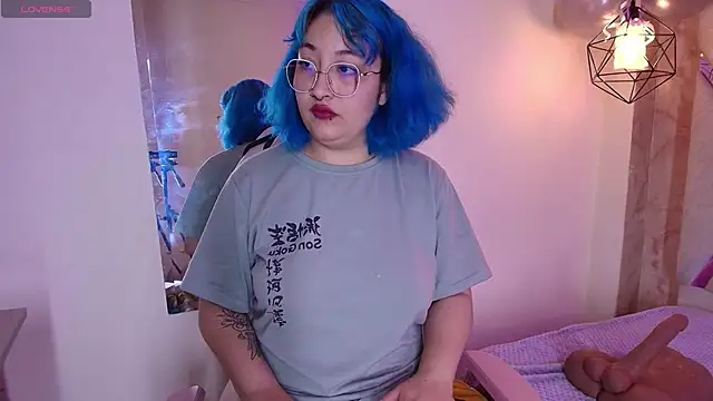 Lilith curvy online show from September 20, 8:10 pm