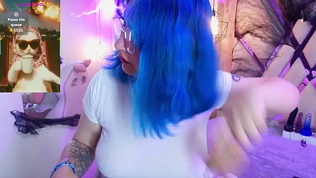 Lilith curvy online show from November 4, 7:13 pm