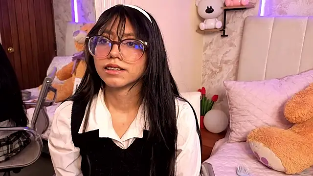 VioletxBloom online show from February 9, 7:18 pm