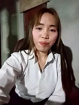 Snapshot of sulove_xx chatting on April 1, 1:41 pm sulove xx online show from April 1, 1:41 pm