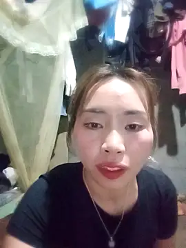 Snapshot of sulove_xx chatting on April 7, 11:32 am sulove xx online show from April 7, 11:32 am