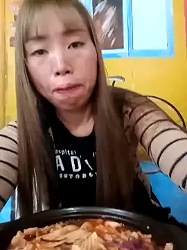 Snapshot of sulove_xx chatting on April 29, 6:17 am sulove xx online show from April 29, 6:17 am