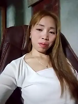 Snapshot of sulove_xx chatting on May 13, 2:25 pm sulove xx online show from May 13, 2:25 pm