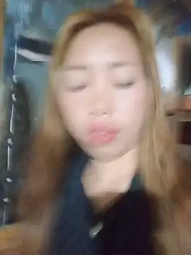 Snapshot of sulove_xx chatting on May 19, 11:00 pm sulove xx online show from May 19, 11:00 pm