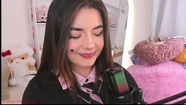 dolce antonellaa online show from March 31, 1:29 am