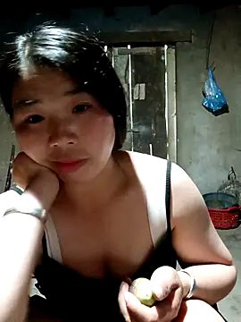 Snapshot of quynhkoolbae chatting on September 10, 10:26 am quynhkoolbae online show from September 10, 10:26 am