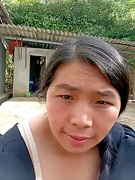 Snapshot of quynhkoolbae chatting on September 19, 1:40 am quynhkoolbae online show from September 19, 1:40 am