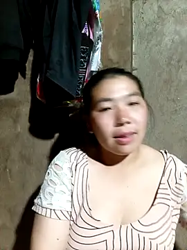 Snapshot of quynhkoolbae chatting on September 21, 1:24 pm quynhkoolbae online show from September 21, 1:24 pm