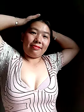 Snapshot of quynhkoolbae chatting on September 22, 1:40 am quynhkoolbae online show from September 22, 1:40 am