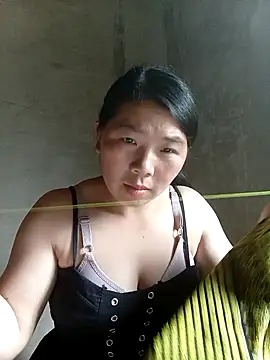 Snapshot of quynhkoolbae chatting on September 23, 2:14 am quynhkoolbae online show from September 23, 2:14 am